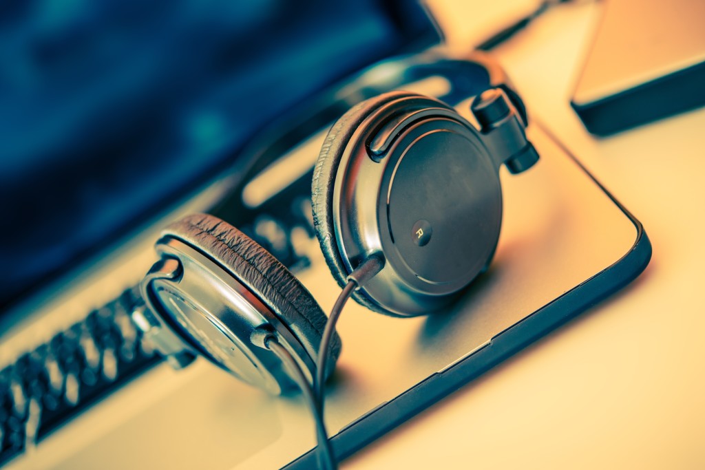 Build a Music Streaming App with Electron, React &#038; ES6