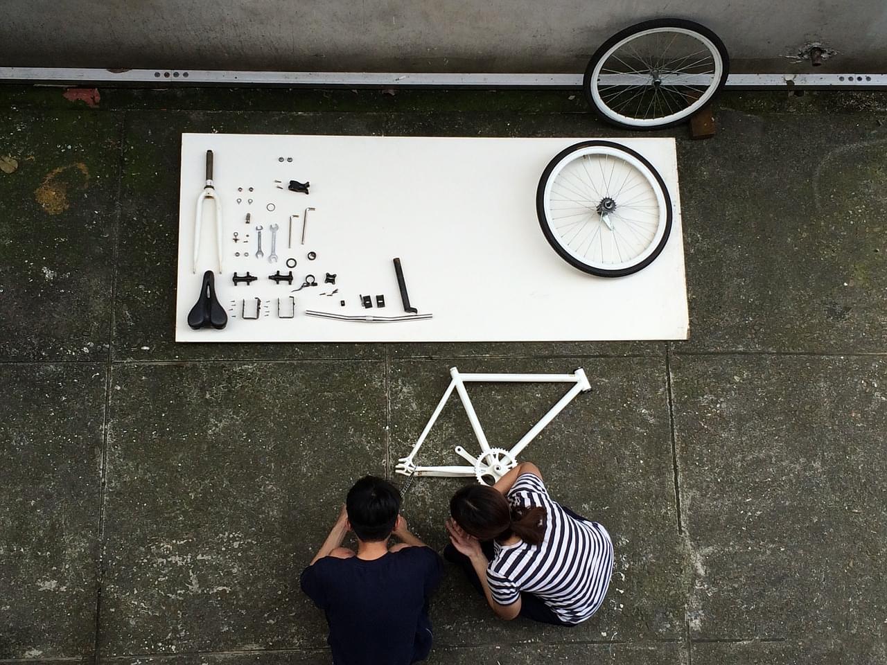 Assembling a bicycle