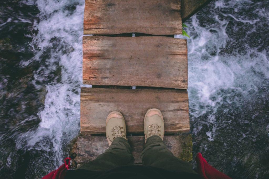 Integrating MongoDB and Amazon Kinesis for Intelligent, Durable Streams